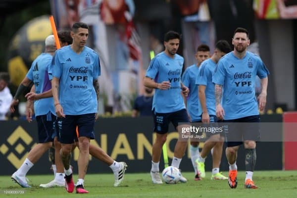 "Барселона" Мессини қайтариш йўлини топди