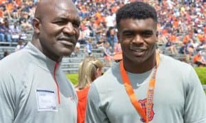 Кичик Холифилд профессионал рингда дебют қилади