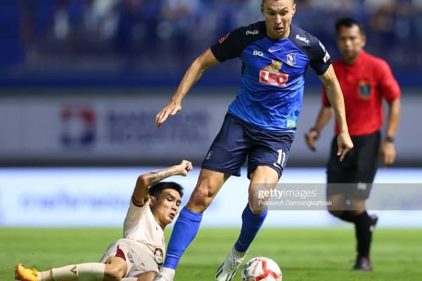 ОЧЛ. "Патхум Юнайтед" Сергеевнинг учта голи эвазига гуруҳ босқичига йўл олди!