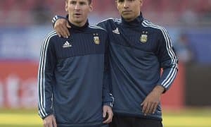 Месси ортидан Агуэро ҳам “Барса”дан кетиши кутиляпти