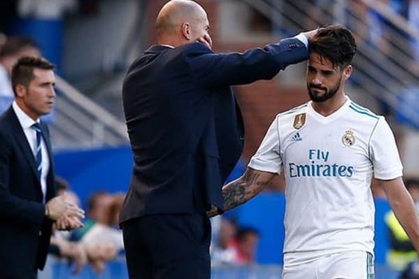 Зидан шогирдидан воз кечди