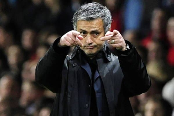 Моуриньо турклардан икки мегаюлдузни олиб келишни талаб қилди