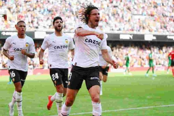 Супертўпурар Европадан кетади