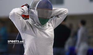 ФОТО. Тошкентда қиличбозлик бўйича аёллар ўртасида Жаҳон кубоги бўлиб ўтмоқда