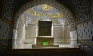 Кураш. Турнир иштирокчилари Ат-Термизий зиёратгоҳига борди