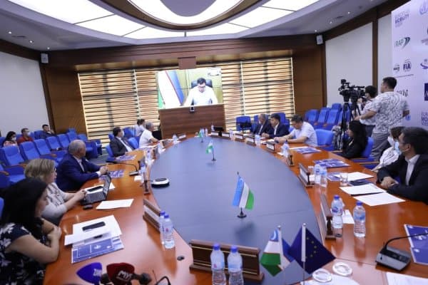 “Халқаро автомобилсиз кун” доирасида халқаро давра суҳбати ўтказилди