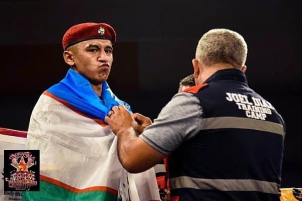 Иқболжон Холдаровнинг жанги муддатидан олдин якунланди (видео)