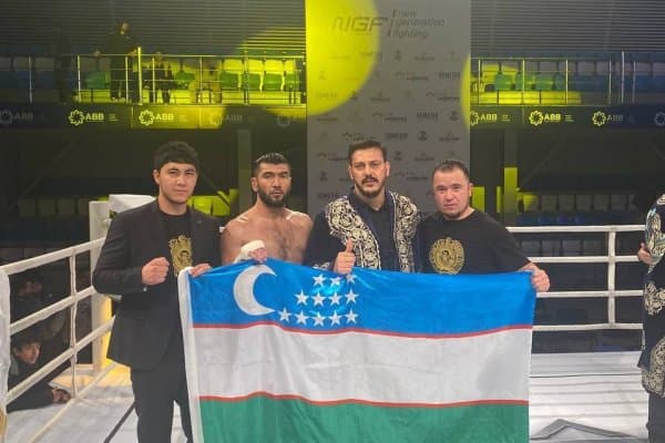 Мавлонбек Қаҳҳоров Озарбайжон кикбоксинг юлдузига қарши жанг қилди (Видео)