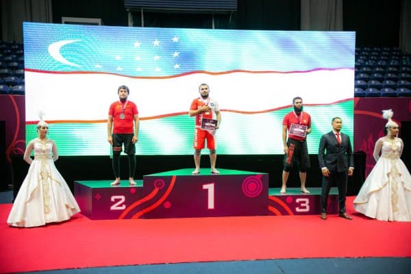 Грепплинг: Азизбек Шарипов Осиё чемпиони!