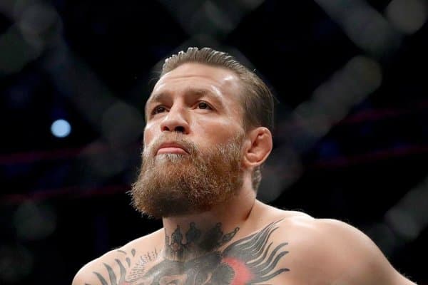 Конор МакГрегорнинг жанги  атайлаб кечиктириляптими?