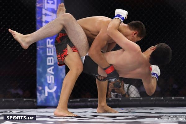 Шаҳрихонда ўтказилган ажойиб ММА оқошимидан фотогалерея