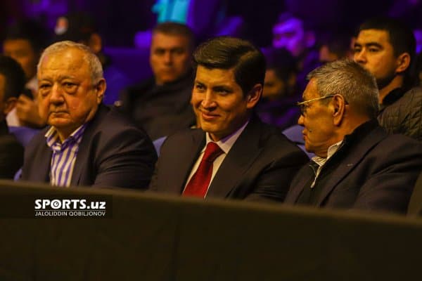 "Ҳумо Арена"да ўтказилган профессионал бокс оқшомидан фотогалерея