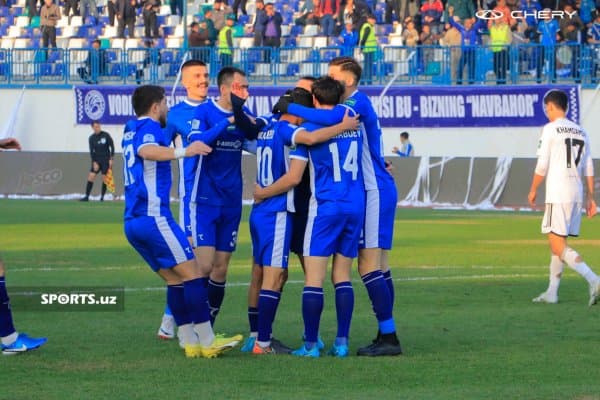 Суперлига. "Навбаҳор" "Пахтакор"ни кўмиб ташлаган учрашувдан фотогалерея