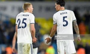 "Манчестер Юнайтед" "Лидс" ҳимоячисини сотиб олмоқчи