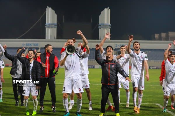 "Бургутлар" "темирйўлчилар"ни рельсдан чиқарган учрашувдан ФОТОГАЛЕРЕЯ