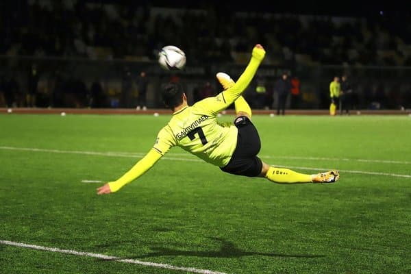 Европадаги икки легионеримиз трансфери расман эълон қилинди!