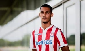 “Сток Сити” ўз сафига “Ливерпул”нинг собиқ футболчисини қўшиб олди