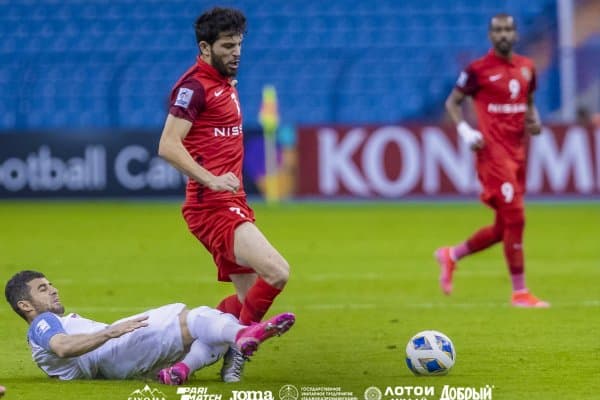 Видео. Машарипов "Истиқлол"га қарши баҳсда қандай ҳаракат қилди?