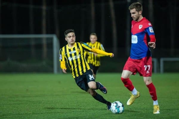 Жасур Жалолиддинов жамоасининг "Рига"га қарши ўйинини ЖОНЛИ ЭФИРда томоша қилинг (Видеотрансляция)