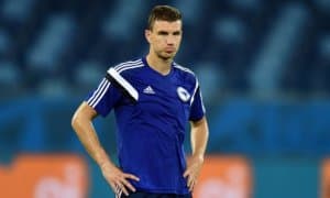 Эдин Жеко терма жамоаси рекордини такрорлади