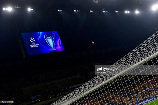 UEFA "Барселона"га 70дан ортиқ савол йўллади. Каталонияликларнинг еврокубокларда қатнашиши жавобларга боғлиқ