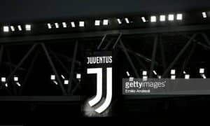 "Ювентус" 3 нафар футболчи билан хайрлашади