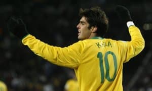 Хакам Кака билан селфи тушиш учун антиқа услубдан фойдаланди