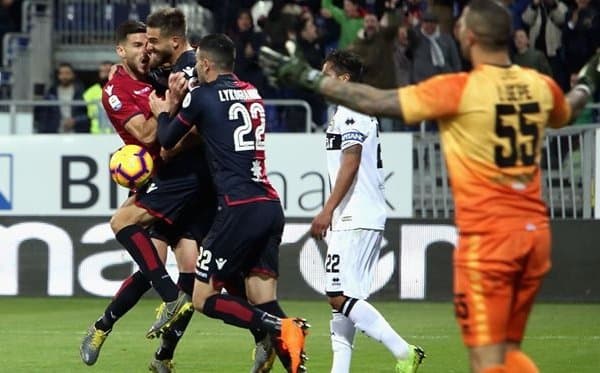 "Кальяри" - "Парма" 2:1 (видео)