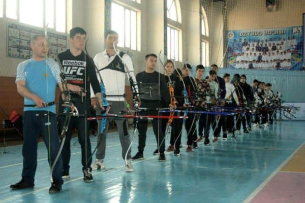 Қўқонда камондан отиш бўйича Ўзбекистон чемпионати бошланди