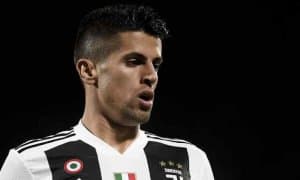 Ана холос! Канселу кетса, Куадрадо ҳимоячига айланиши мумкин