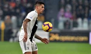 МЮ ёзда "Ювентус" ҳимоячисини сотиб олишга уруниб кўрмоқчи