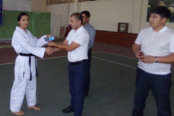 Спорт устаси унвони топширилди