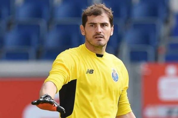 Касильяс "Реал"даги собиқ жамоадошини "Порту"да кутиб олди (ФОТО)