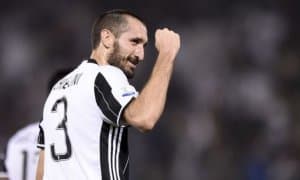 Кьеллини "Ювентус" сафида энг кўп ўйин ўтказган футболчилар бешлигига кириб олди