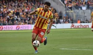 Ҳусанов рақибни “бўғиб” қўйди! Легионеримизнинг ўйини қандай баҳоланди?