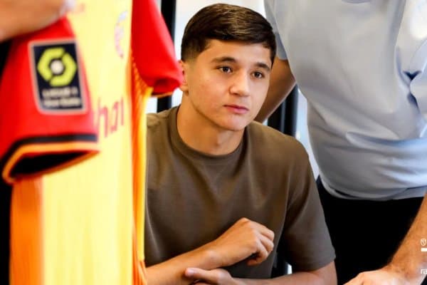 "Ланс"нинг "Торино"га қарши ўртоқлик ўйинида Ҳусанов асосий таркибда тушадими? (Тахминий таркиблар)