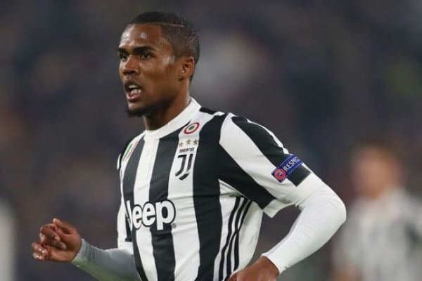 Дуглас Коста аварияга учради (ФОТО)