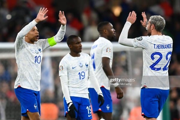 Ана холос! Франция терма жамоаси футболчилари Мбаппенинг сардорлигини қабул қилмади