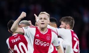 Донни Ван де Бек "Аякс"да қолмоқчи