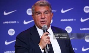 Лапорта: "Энди "Барселона" таниқли футболчиларни сотиб олиши мумкин"