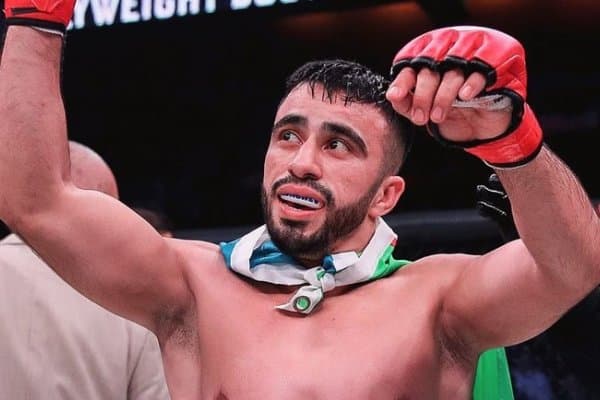 Ўзбекистонлик UFC жангчиси: Машинамга ўтириб, мени тунамоқчи бўлганлар чой-чақа ташлаб кетганди