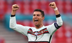 Роналду бир ўйинда иккинчи супер рекордни “михлади”!