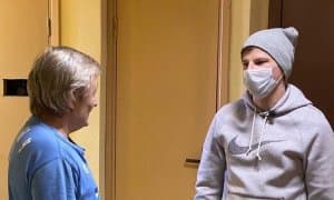 Аршавин курьерлик қилди (видео)