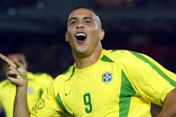 Роналдо энг зўр тўрт футболчини танлади. Иккиси ҳамон майдонда