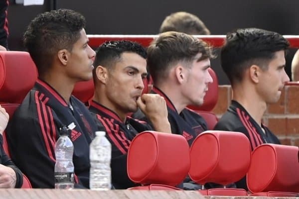 Роналдунинг "кетмони" ҳали яна учади