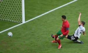 Роналдуга ҳеч ким ета олмади!