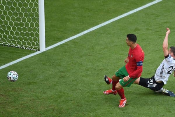 Роналдуга ҳеч ким ета олмади!