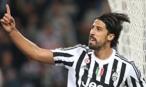 Жаҳон чемпиони қайсарлик қиляпти