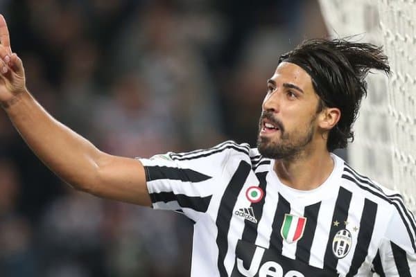 Жаҳон чемпиони қайсарлик қиляпти