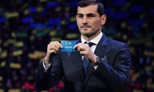 Касильяс "Олтин тўп" соҳибига: Сенга совринни кўзлари кўрлик қилиб беришган